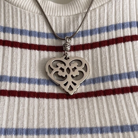 BRIGHTEN 20-24in Heart necklace perfect condition. - Picture 7 of 7